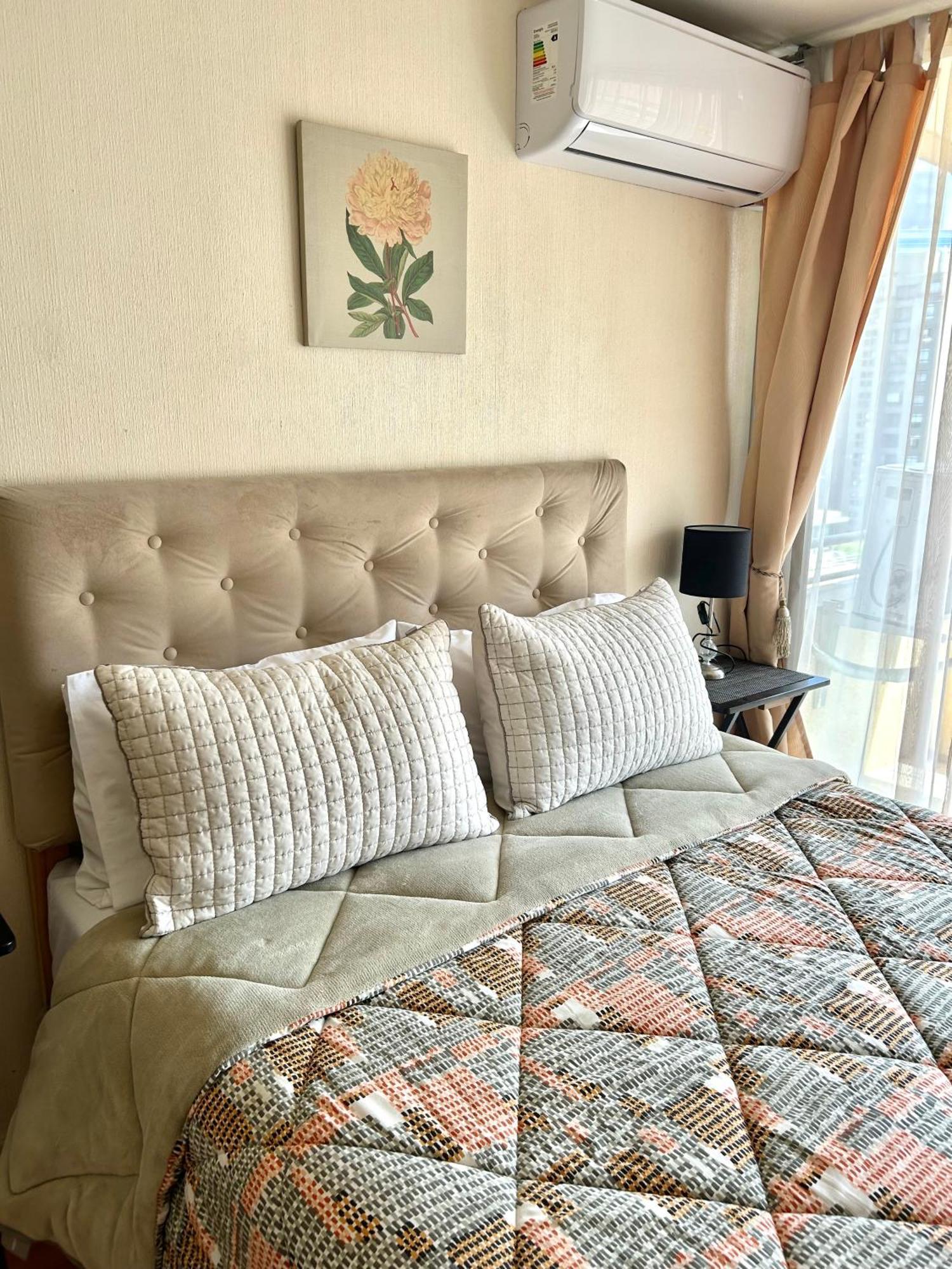 Centrik Location Apartments Encomenderos 200, Santiago